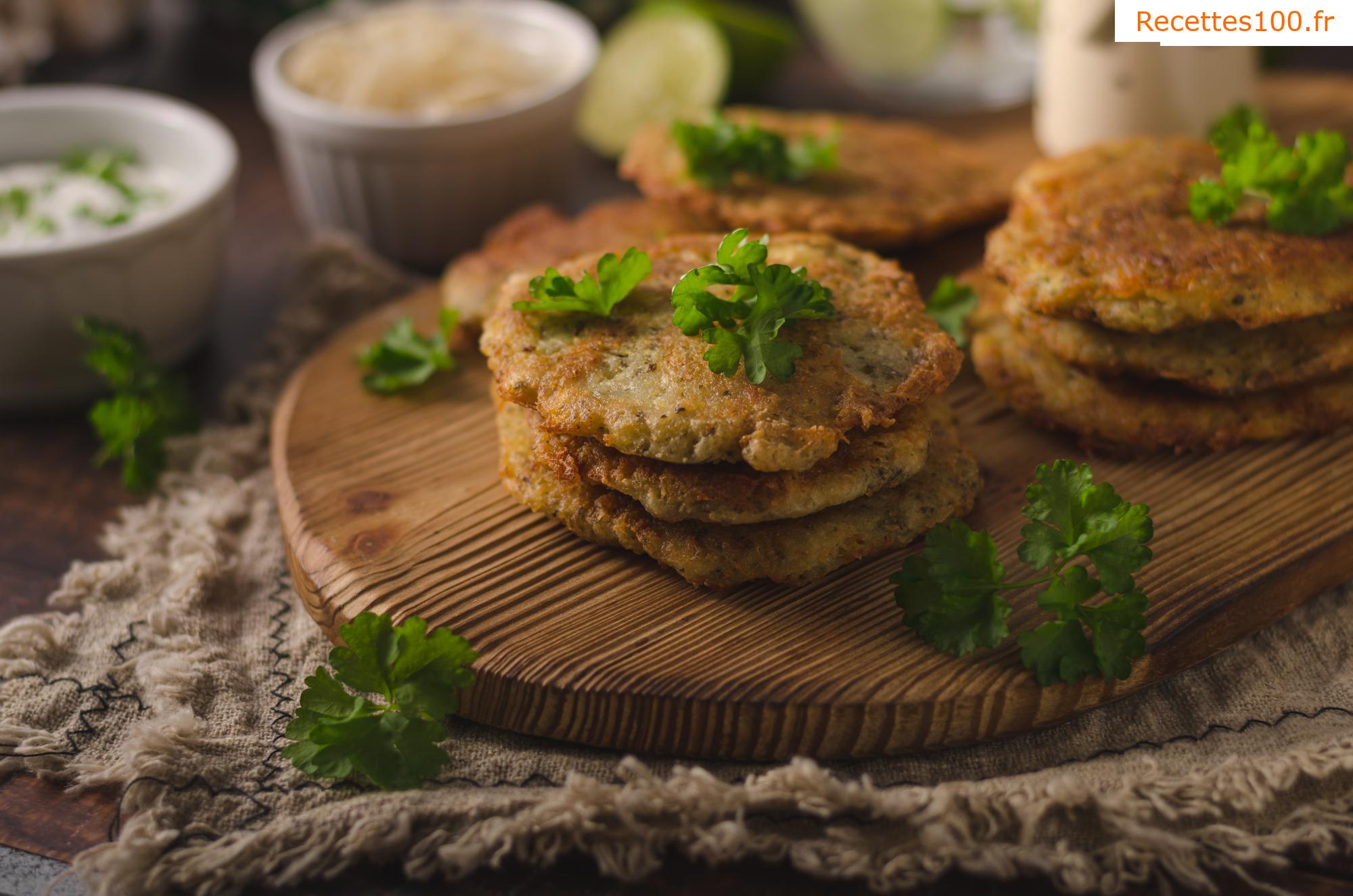 Galettes de pommes de terre avec du chou