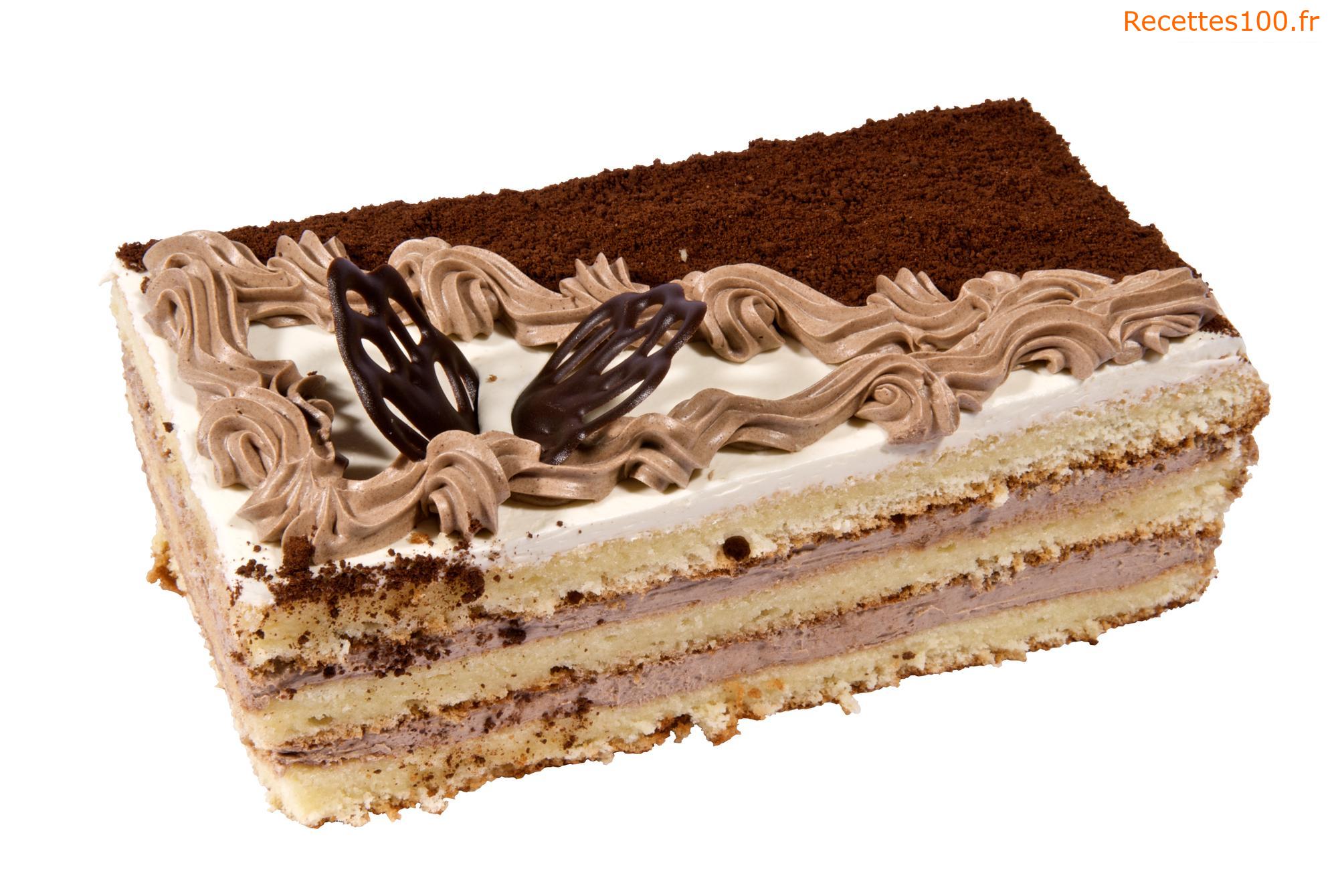 Gâteau au chocolat avec une garniture au café
