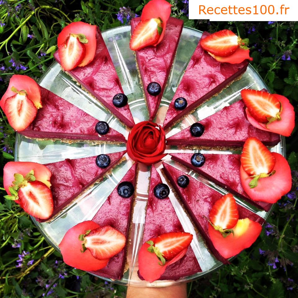 Gâteau aux fraises cru