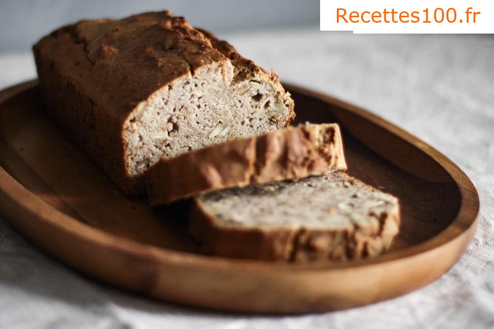 Pain blanc sans gluten de la machine à pain maison