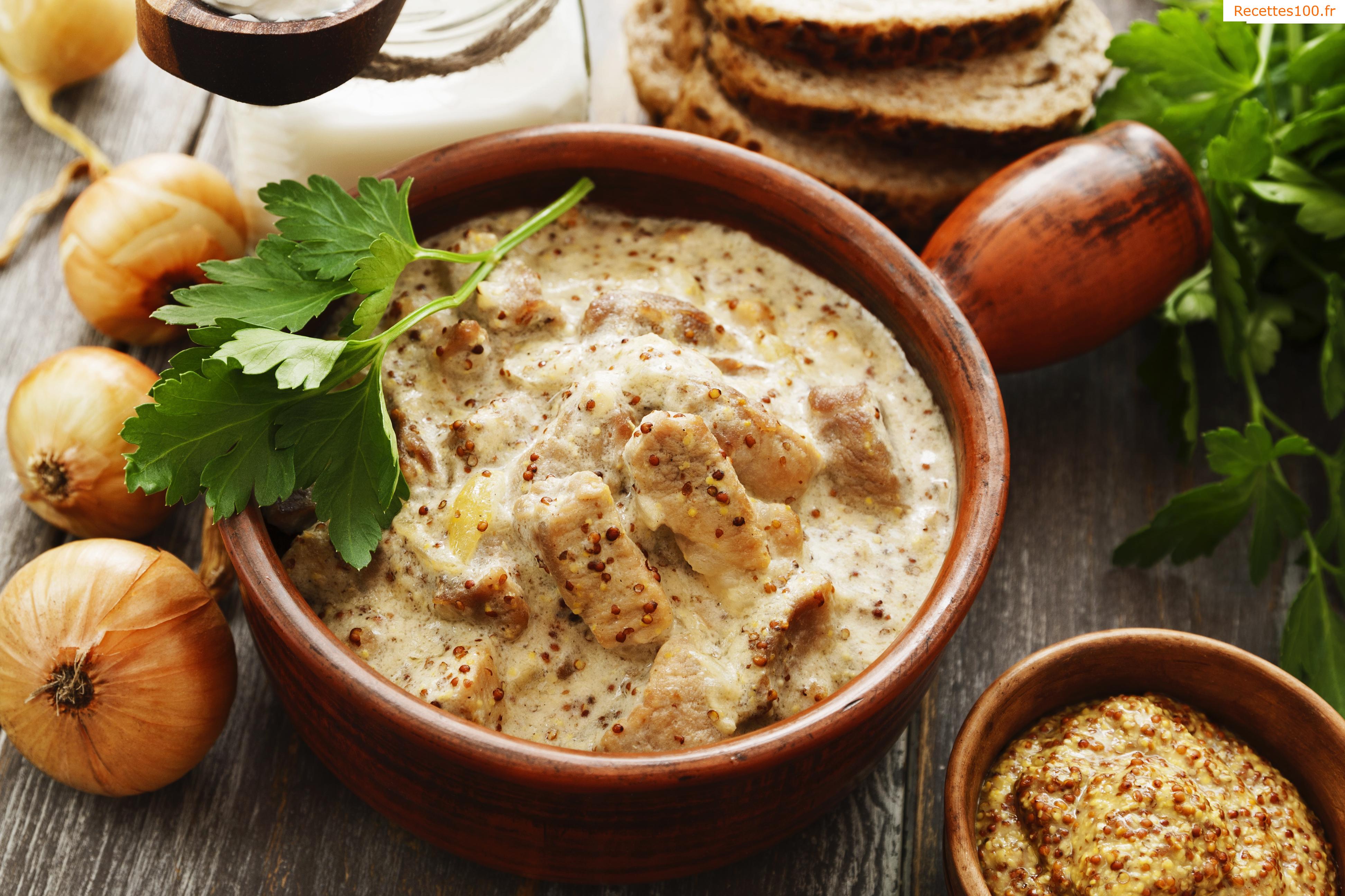 Porc de porc espagnol à la sauce crémeuse