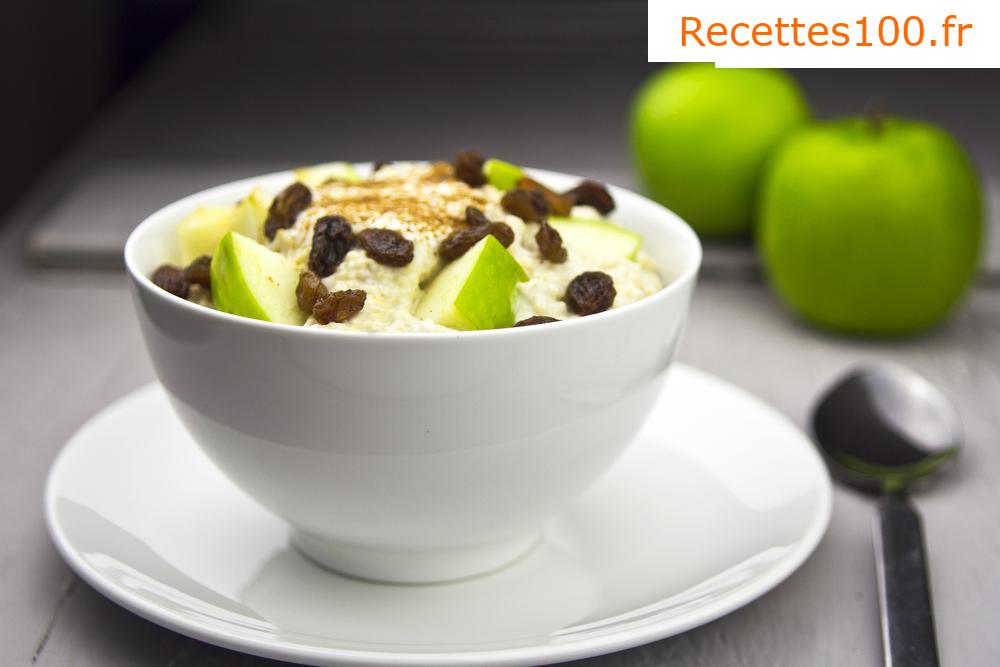 Porridge de quinoa aux pommes râpées - pour les plus petits