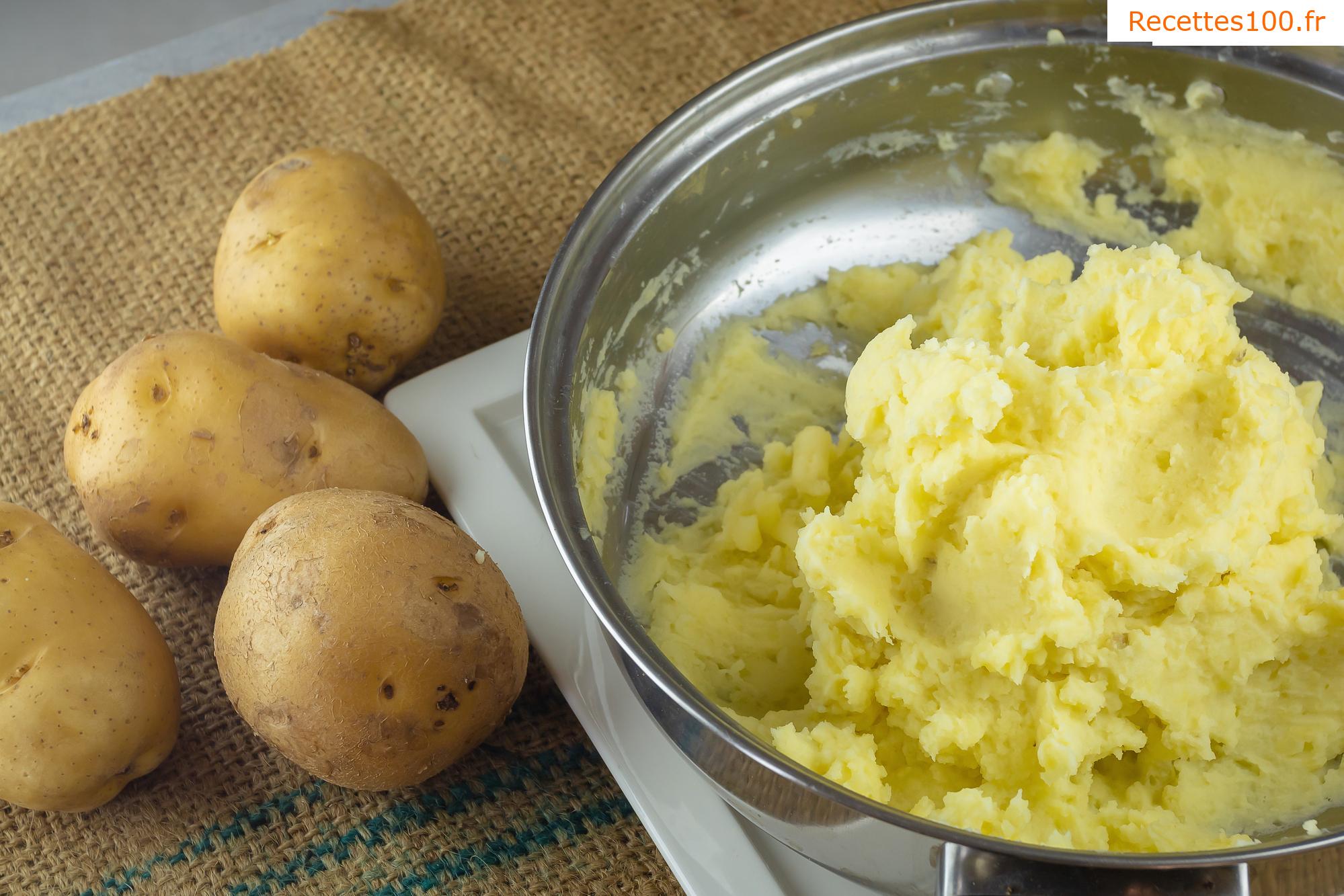 Purée de pommes de terre avec du bacon anglais