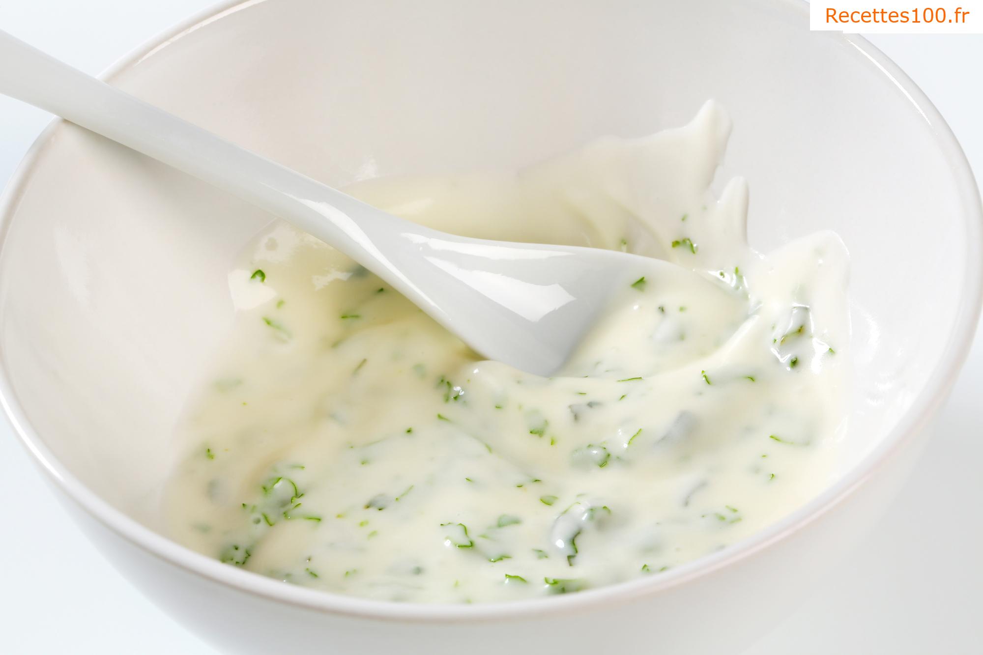 Sauce au fromage avec des gnocchis (rapide et facile)