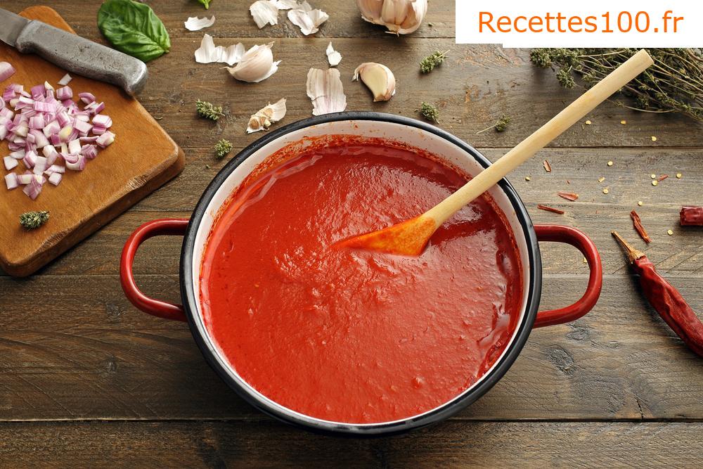Sauce tomate (simple et rapide)