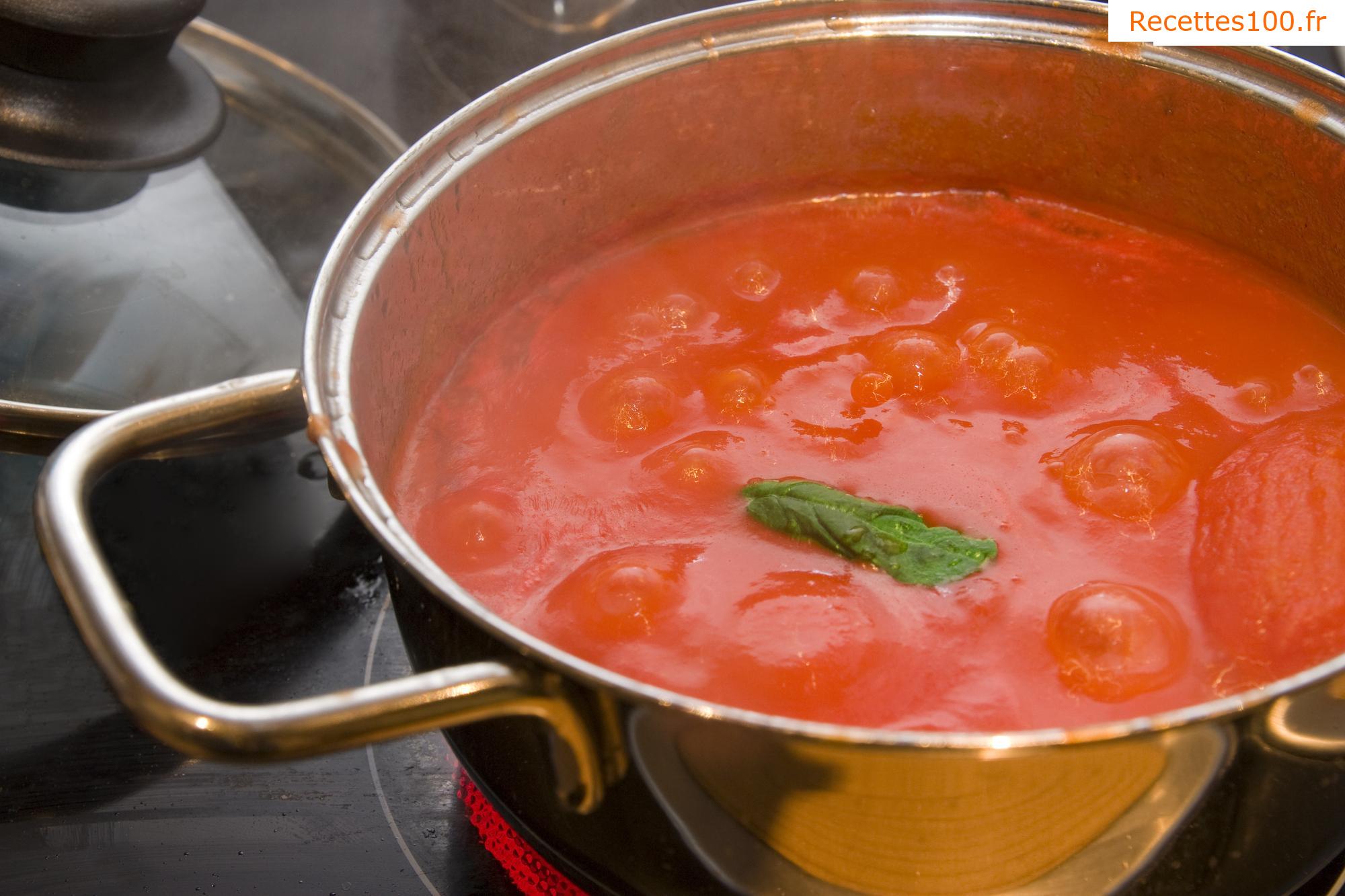 Sauces P et R (sauce à saucisse, sauce à la ciboulette, sauce de poisson épicée, sauce tomate à la crème et sauce tomate rapide)