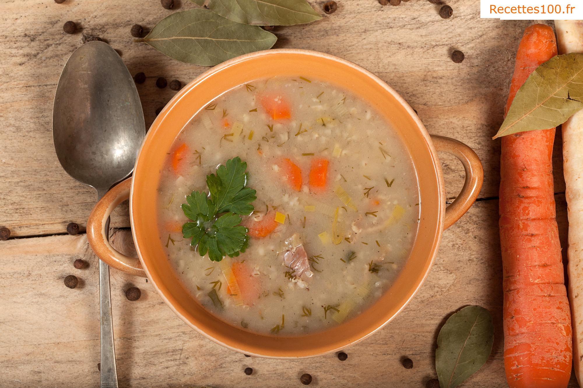 Soupe de légumes avec du sarrasin