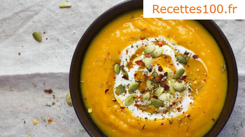 Soupe de potiron avec piment et crème aigre